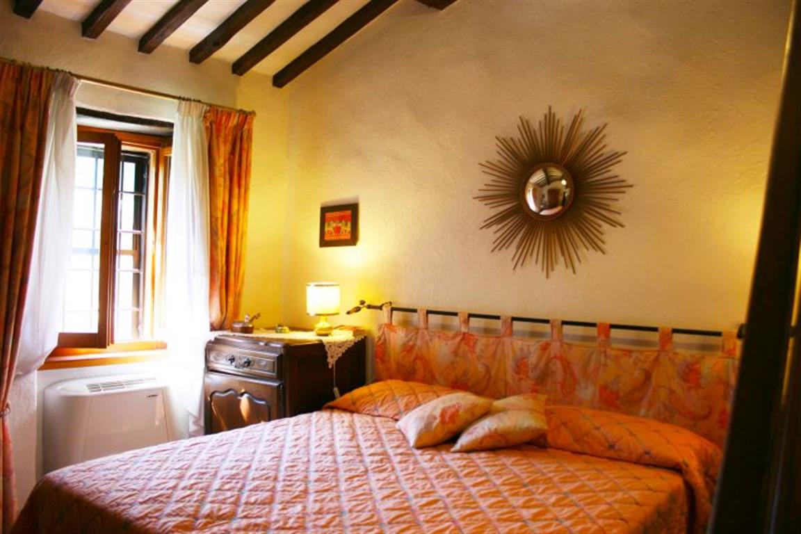 200_luxe vakantiewoning, vakantehuis met Privë zwembad, Umbrië, Trasimenomeer, Magione, Casa Monte del Lago, Italië 13