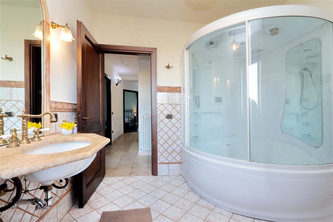 252_sfeervol vakantiewoning, vakantiehuis met privé zwembad, Marche, San Severino, Macerata, Casa Bello, Italië 14