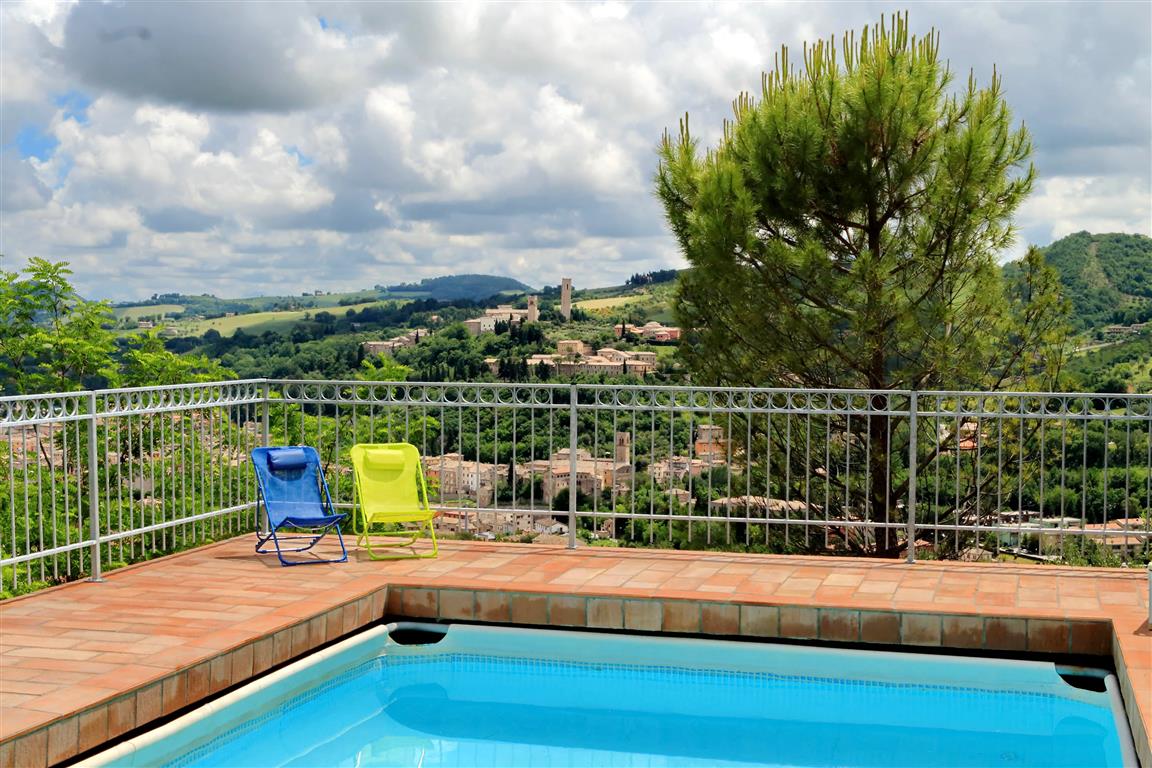 252_sfeervol vakantiewoning, vakantiehuis met privé zwembad, Marche, San Severino, Macerata, Casa Bello, Italië 3