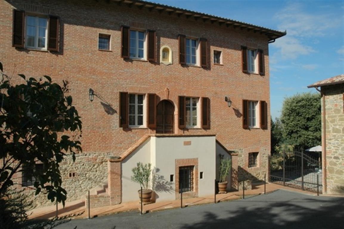 303_Agriturismo, vakantiehuis met zwembad, Umbrië, Trasimenomeer, Borgo Graziani, appartementen, familie, Italië 3
