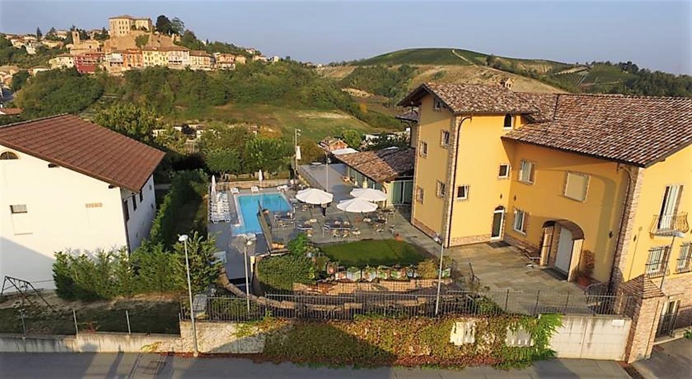 329_Agriturismo, vakantiehuis met zwembad, Piemonte-Ligurie, Alba, Turijn, Mongaleltto, Italië 21