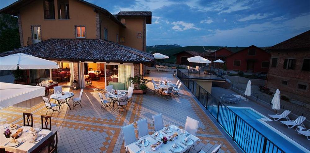 329_Agriturismo, vakantiehuis met zwembad, Piemonte-Ligurie, Alba, Turijn, Mongaleltto, Italië 3