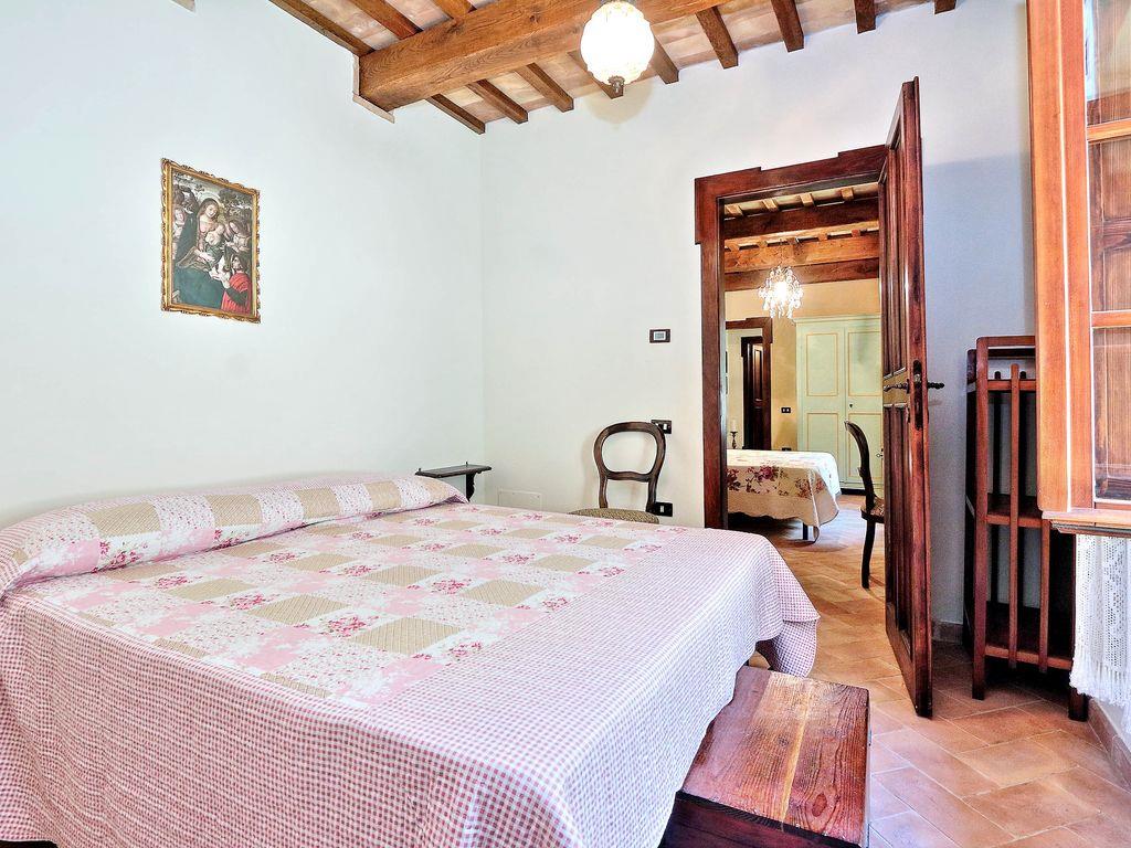 359_Luxe vakantiewoning, vakantiehuis met privé zwembad, Marche, Seppapetrona, Villa Noce, Italië 11
