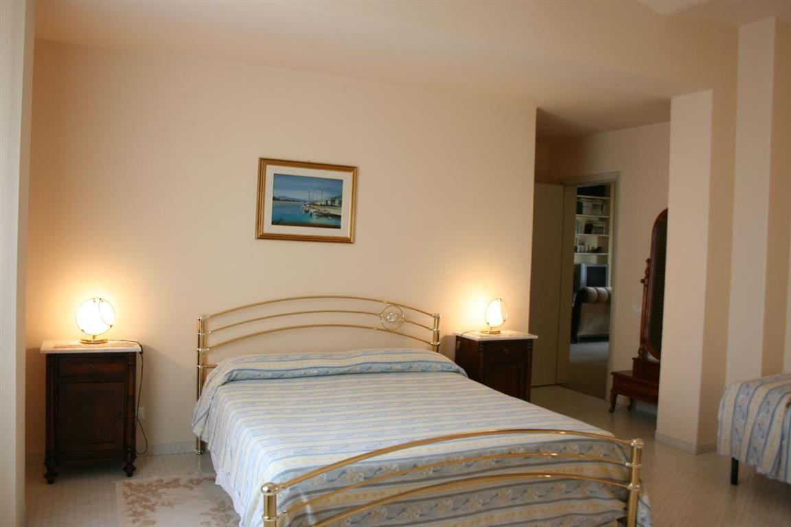 375_Luxe vakantiewoning, vakantie huis met privé zwembad, Umbrië, Castiglione del Lago, Poggio Falcone, Italië 13