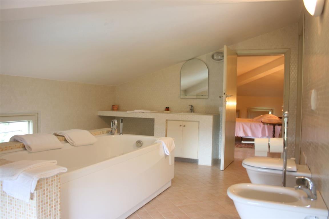 375_Luxe vakantiewoning, vakantie huis met privé zwembad, Umbrië, Castiglione del Lago, Poggio Falcone, Italië 20