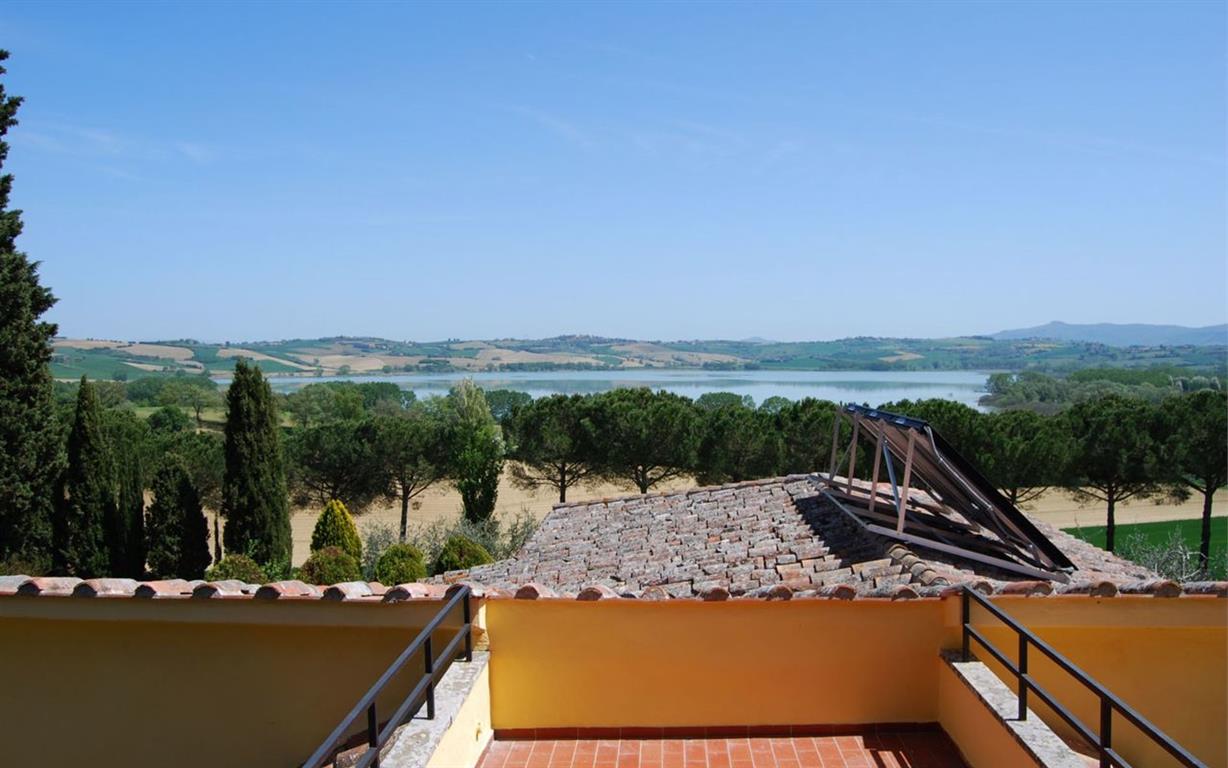 375_Luxe vakantiewoning, vakantie huis met privé zwembad, Umbrië, Castiglione del Lago, Poggio Falcone, Italië 27