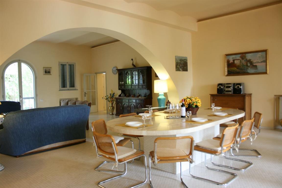 375_Luxe vakantiewoning, vakantie huis met privé zwembad, Umbrië, Castiglione del Lago, Poggio Falcone, Italië 9