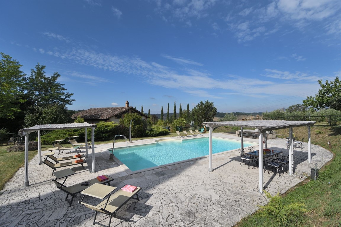 424_8327459_Il Fornacino, Luxe vakantiehuis met privé zwembad, Siena (1) (Medium)