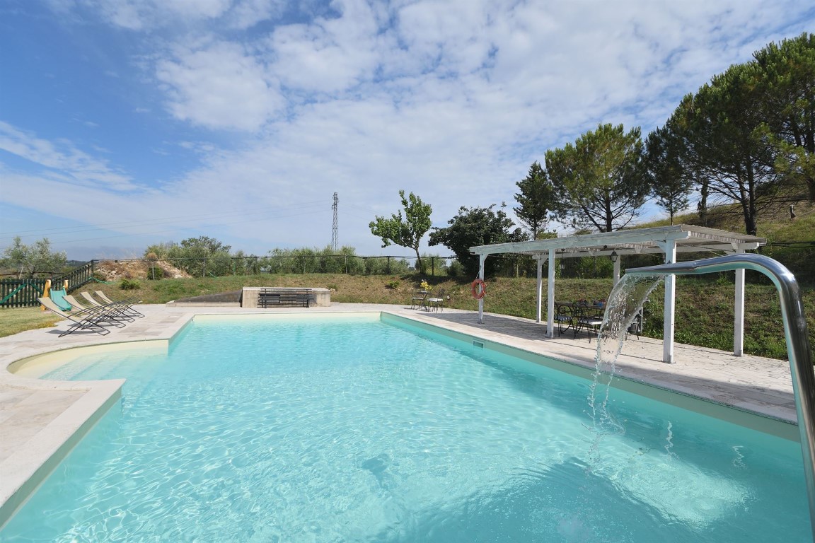 424_eea188f_Il Fornacino, Luxe vakantiehuis met privé zwembad, Siena (2) (Medium)