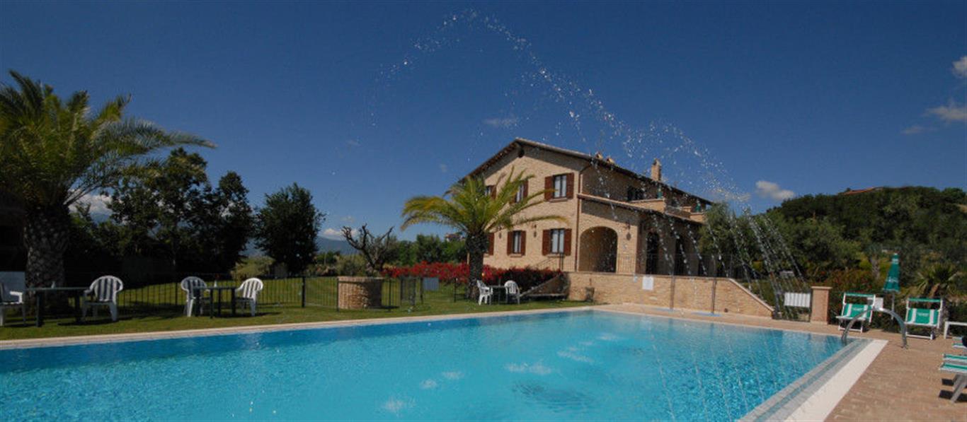 230_agriturismo_nelle_marche (Medium)
