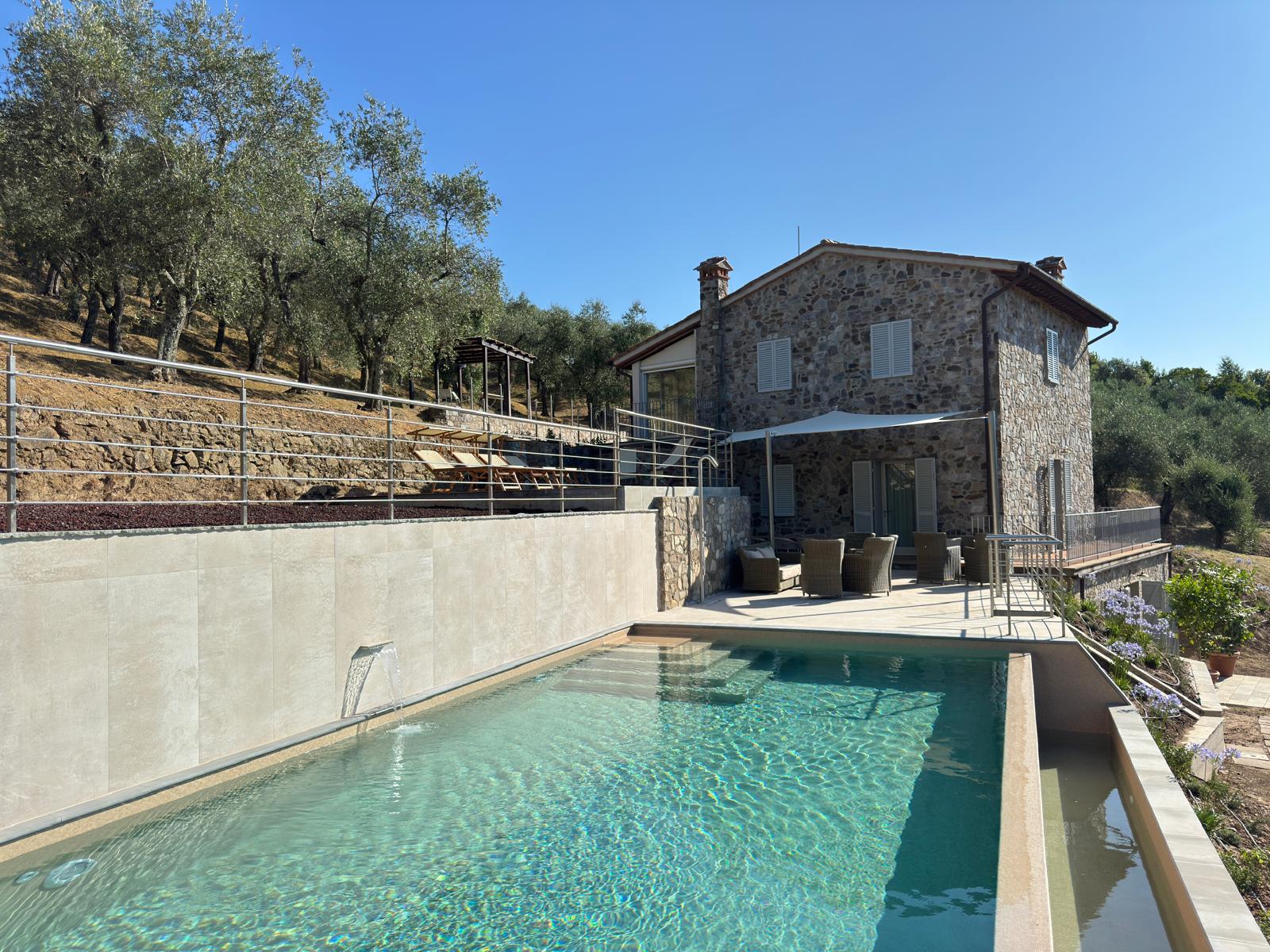 413_0e90b72_Luxe vajantiehuis met zwembad Lucca Toscane (9)