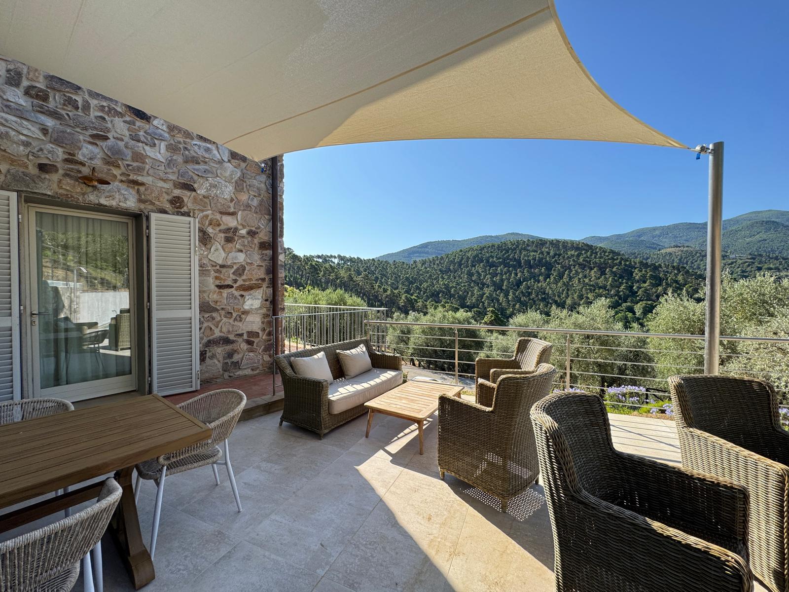 413_ff97175_Luxe vajantiehuis met zwembad Lucca Toscane (8)