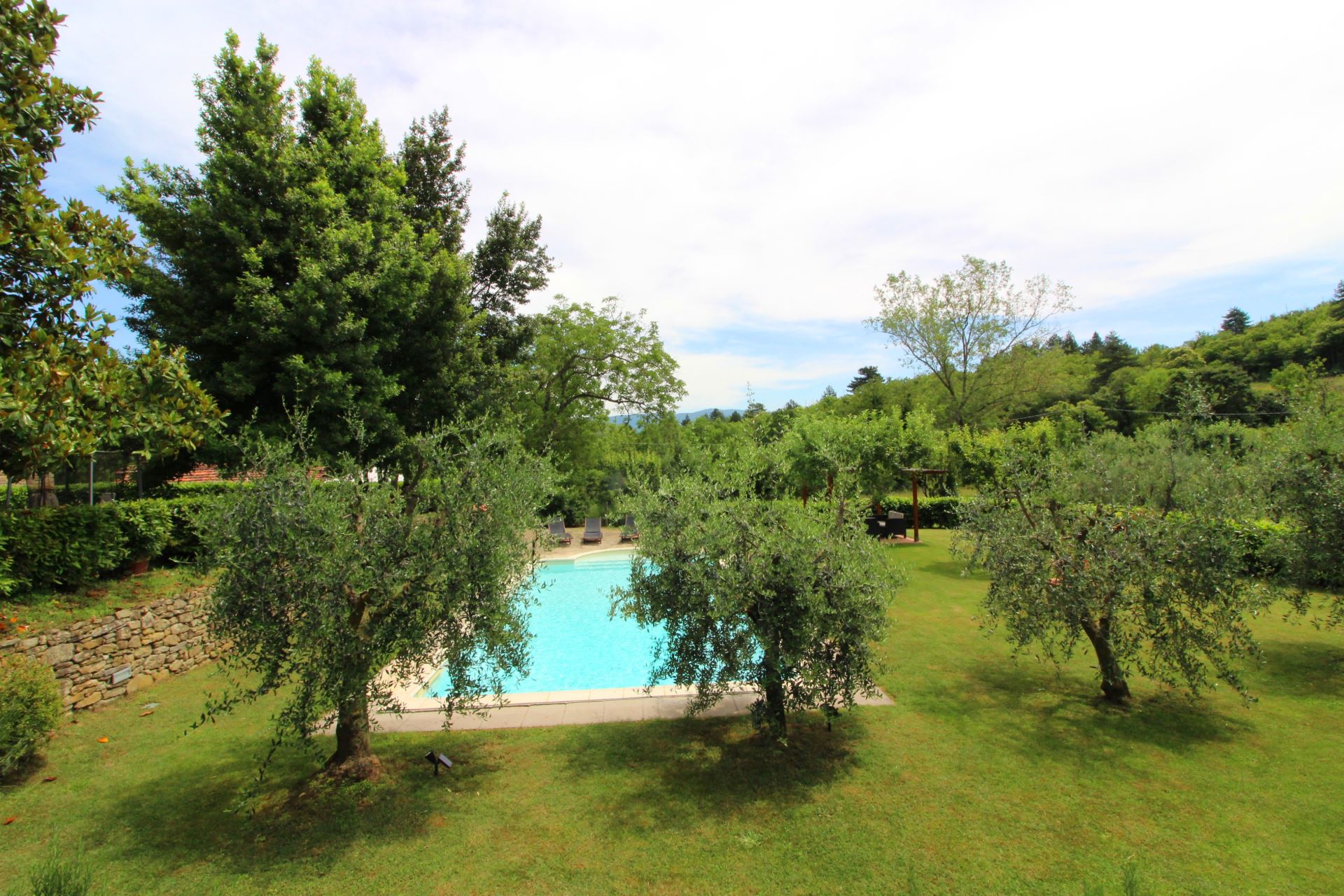423_e327ba3_Vakantiehuis met privé zwembad. Florence (25)