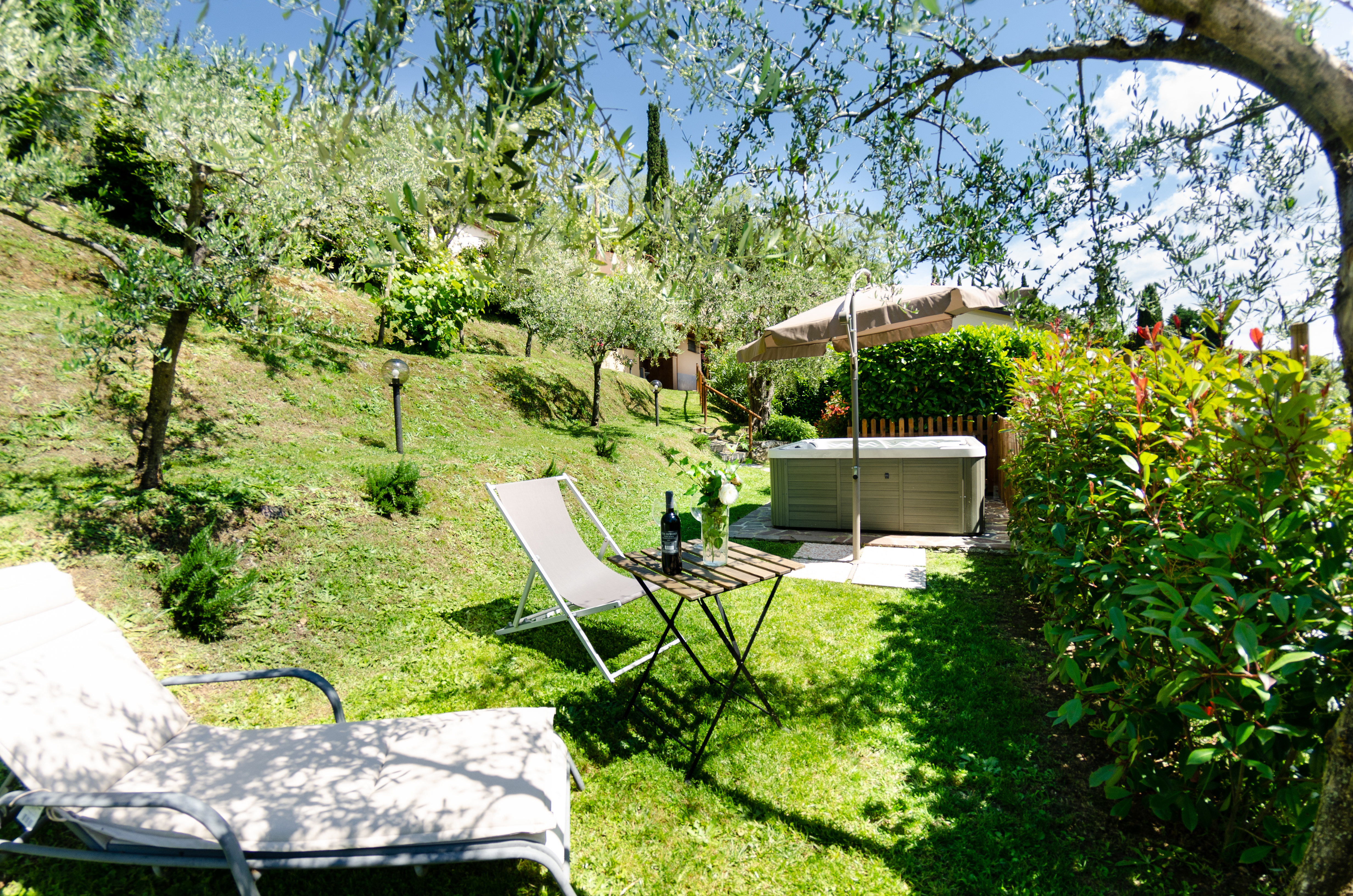 449_dda6cd4_Villa Al Paradiso, Toscane, Lucca, jacuzzi, zwembad (4)
