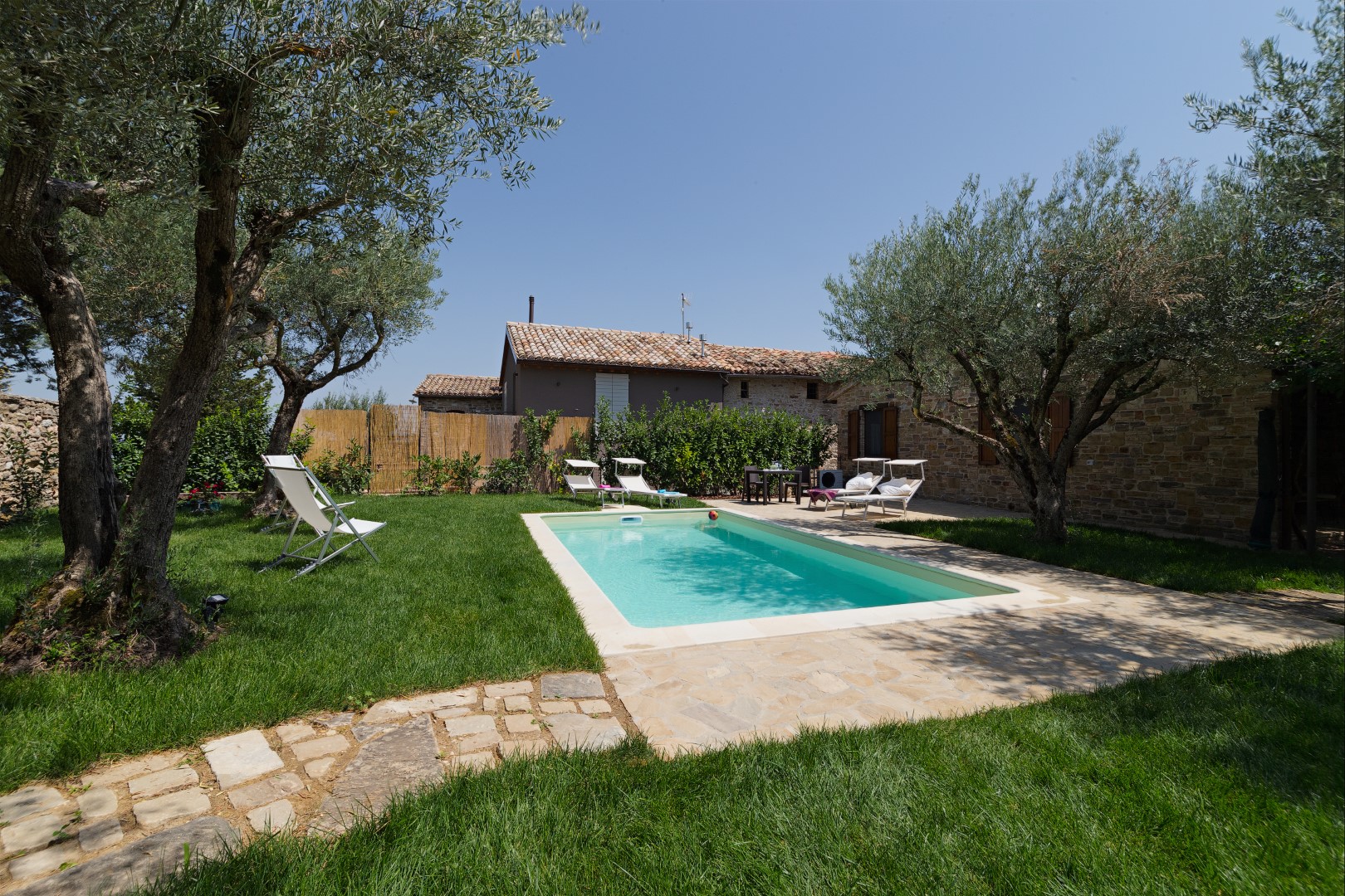 457_6a71c32_Casa Paris, vakantiewoning met prive zwembad, Marche (20)
