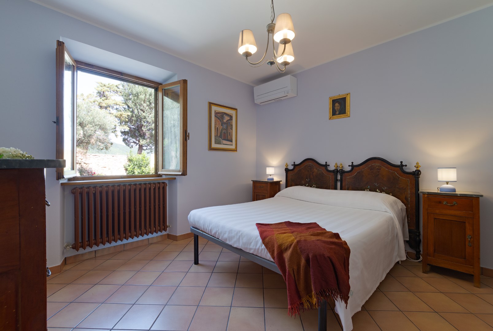457_bc6e1bb_Casa Paris, vakantiewoning met prive zwembad, Marche (5)