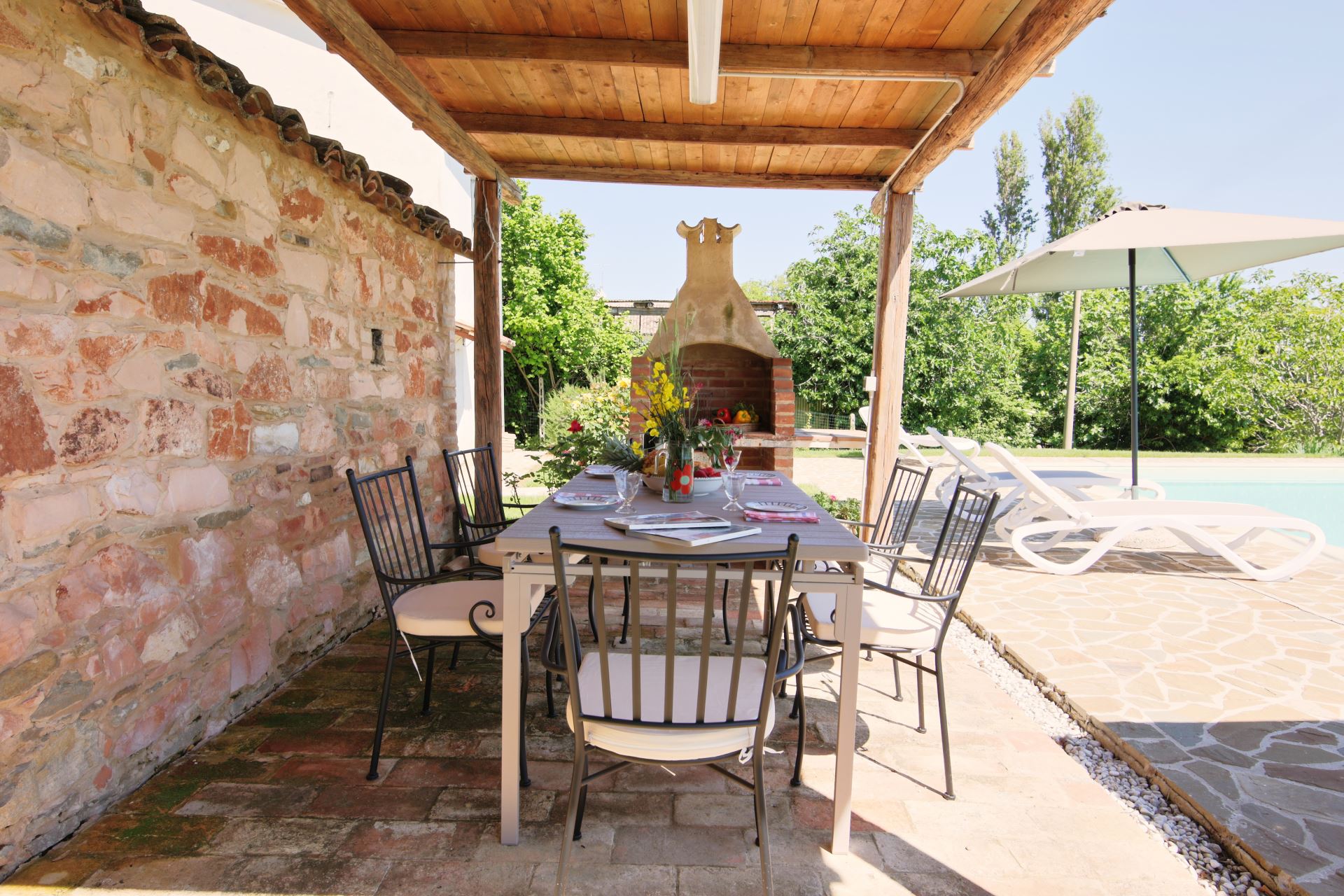 474_d1c536d_Villa met prive zwembad, gelegen in de heuvel van Le Marche Macerata (7)