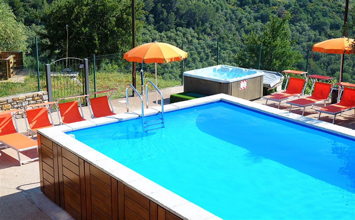 288_vakantiewoning, vakantiehuis met zwembad, Piemonte Ligurie,, Bloemenriviera, Agriturismo Bianchi 13