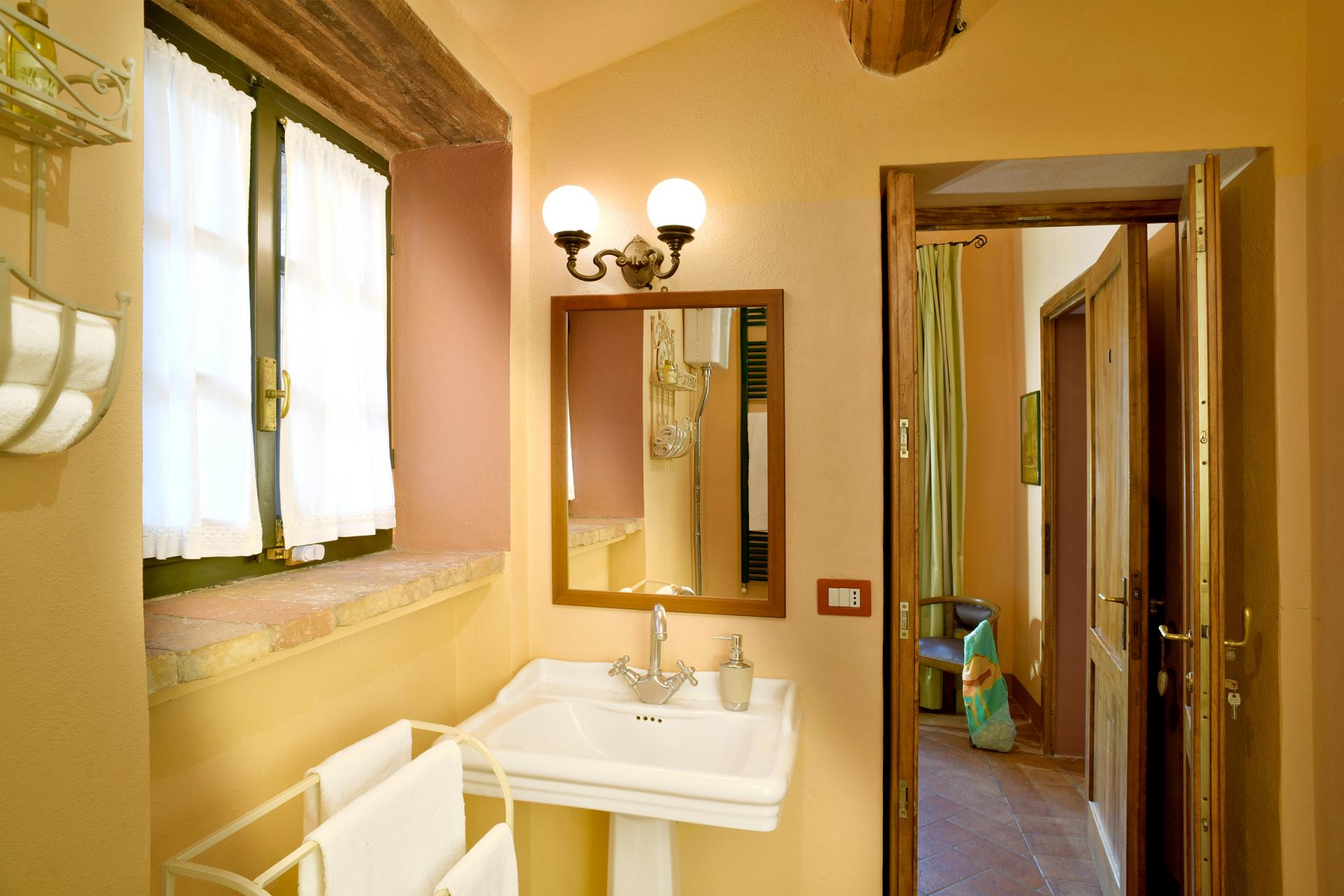 416_13.Villa Gigliola Luxe vakantiewoning met prive Zwembad Toscaanse kust-Italie