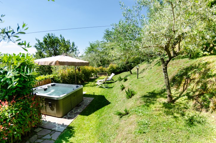 449_08f1d62_Villa Al Paradiso, Toscane, Lucca, jacuzzi, zwembad (2)