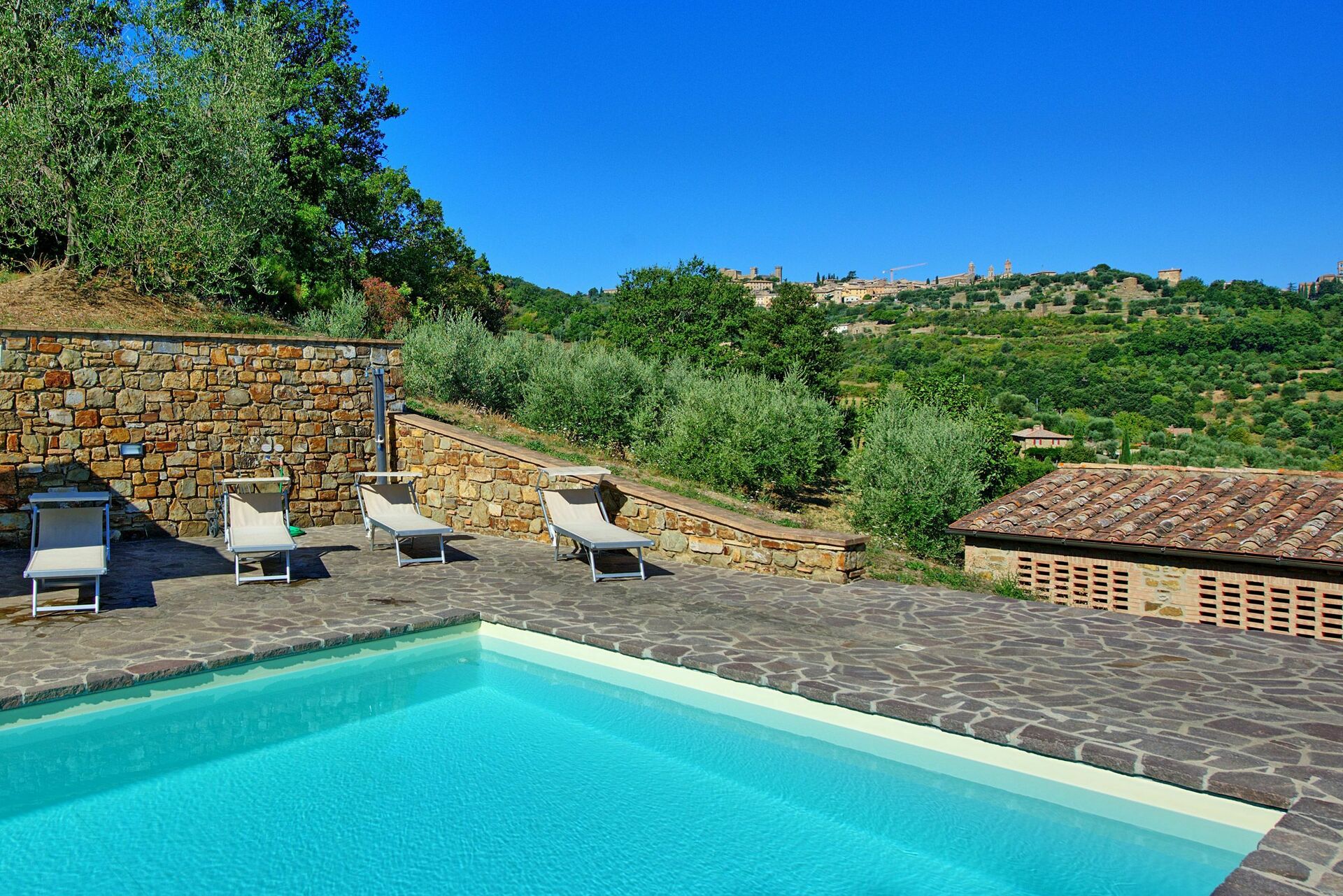 450_aa97e9e_Villa Montalcino met prive zwembad, Val d'Orcia, Montepulciano, Toscane (26)