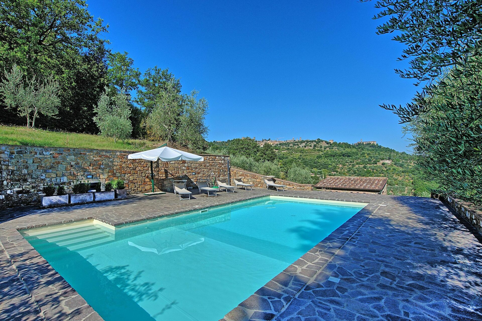 450_d535385_Villa Montalcino met prive zwembad, Val d'Orcia, Montepulciano, Toscane (20)