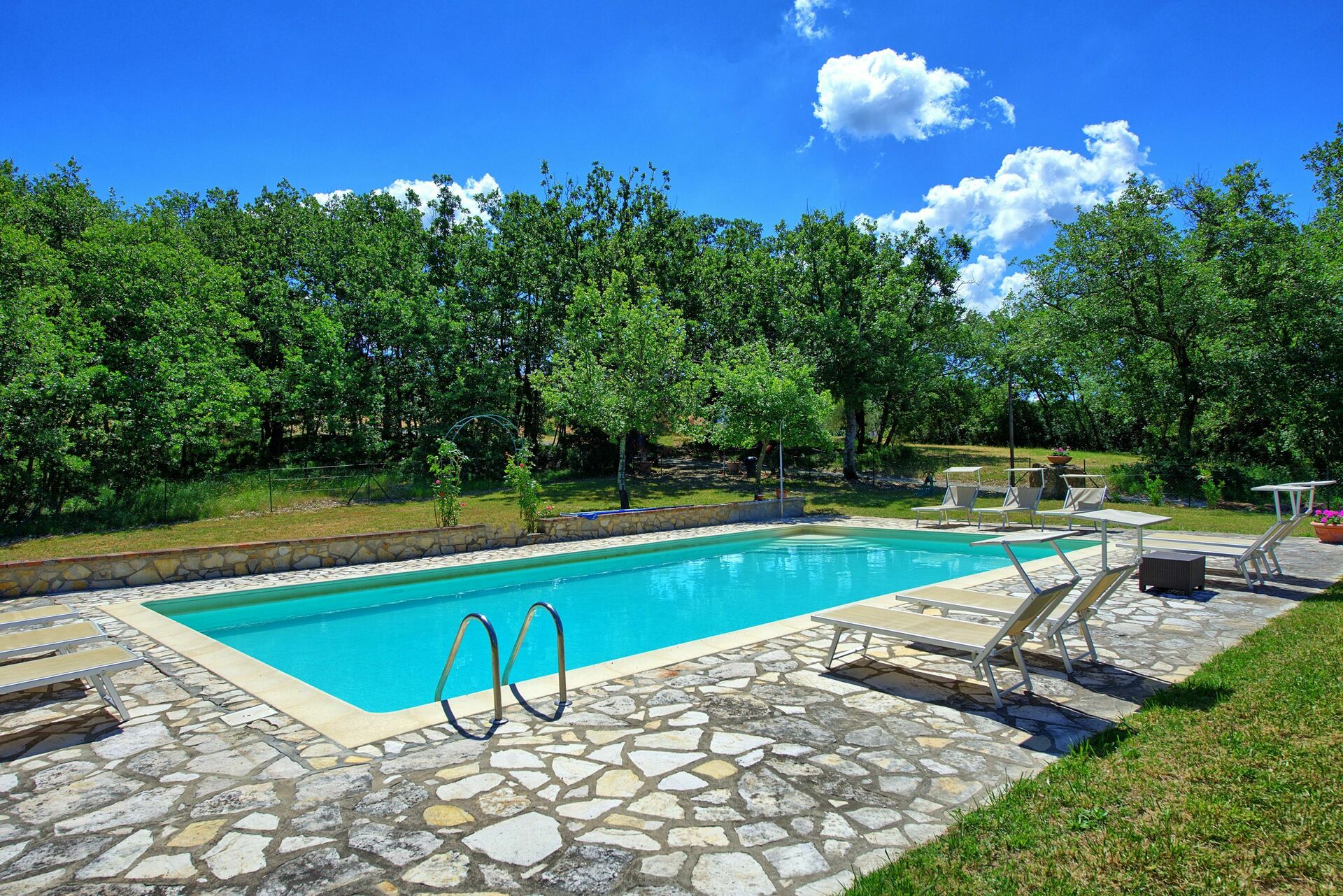 453_c853dc3_Agriturismo San Donato met zwembad, loopafstand dorp, appartementen, villa, vlakbij Florence gelegen, Toscane (7)