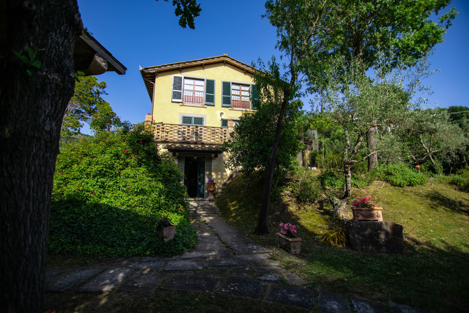 454_c559126_Casa Degli Ulivi, vakantiewoning met omheind prive zwembad, Toscane, Arezzo, villa (3)