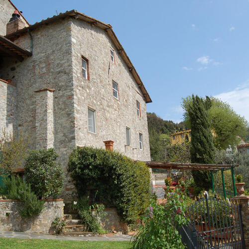 Casa Borgo Bucatra