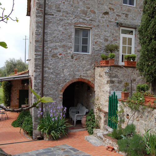 Casa Borgo Bucatra